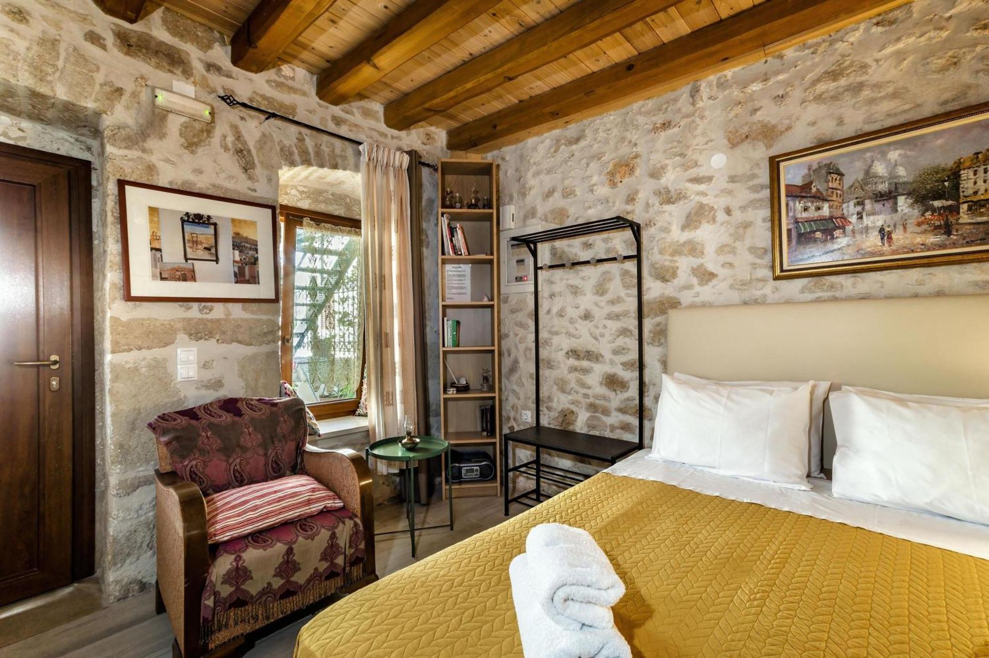 Guest House Aphrodite Kato Archanes ภายนอก รูปภาพ