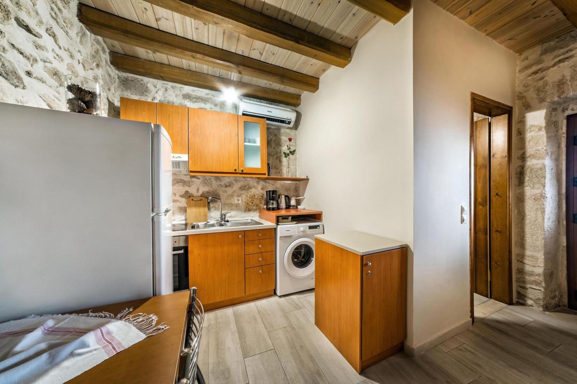 Guest House Aphrodite Kato Archanes ภายนอก รูปภาพ