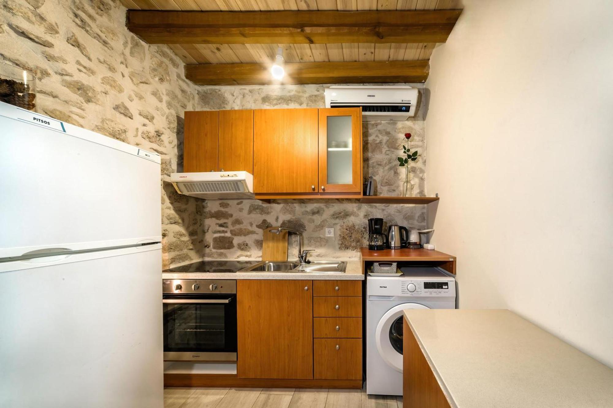 Guest House Aphrodite Kato Archanes ภายนอก รูปภาพ